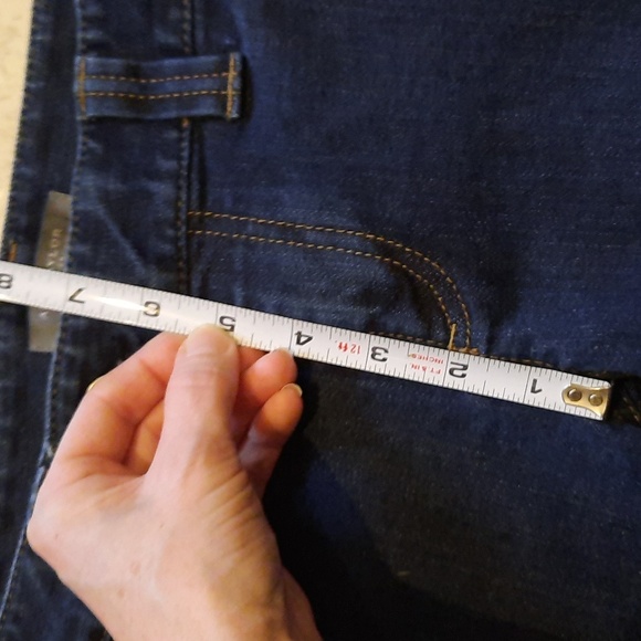 Anne Taylor Capri Jeans - Picture 4 of 7